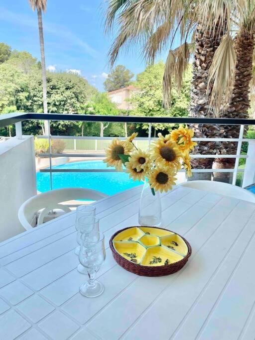 Aquarine Piscine Acces Plage Appartement Saint-Raphaël Buitenkant foto